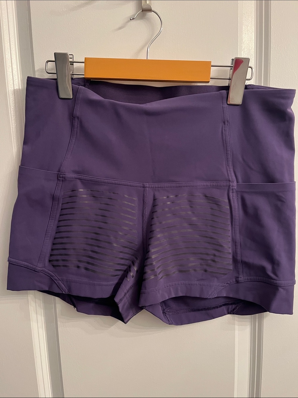 Lululemon Rogue Renegade High-Waist Women’s Training Shorts in Midnight Orchid